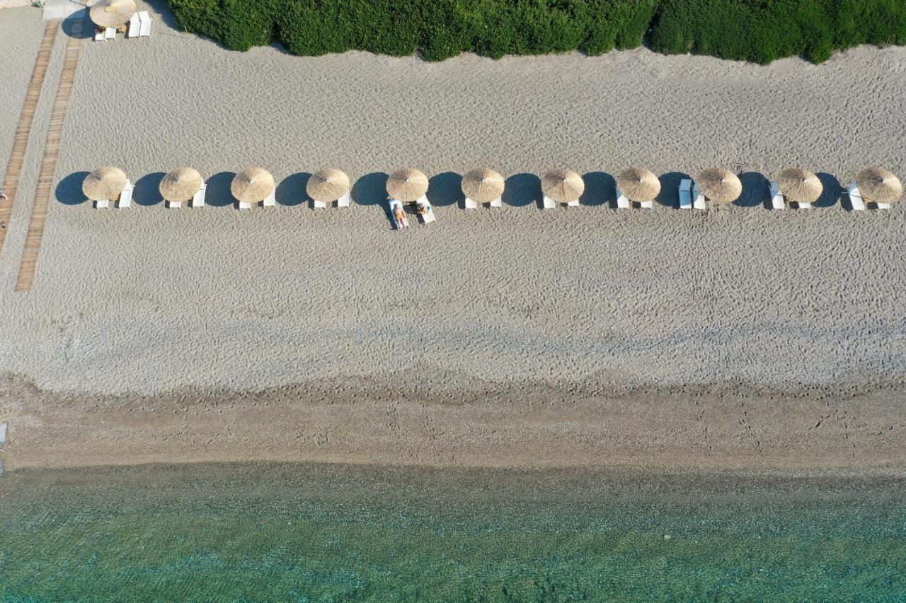 Niriides Resort Gytheio Exteriör bild
