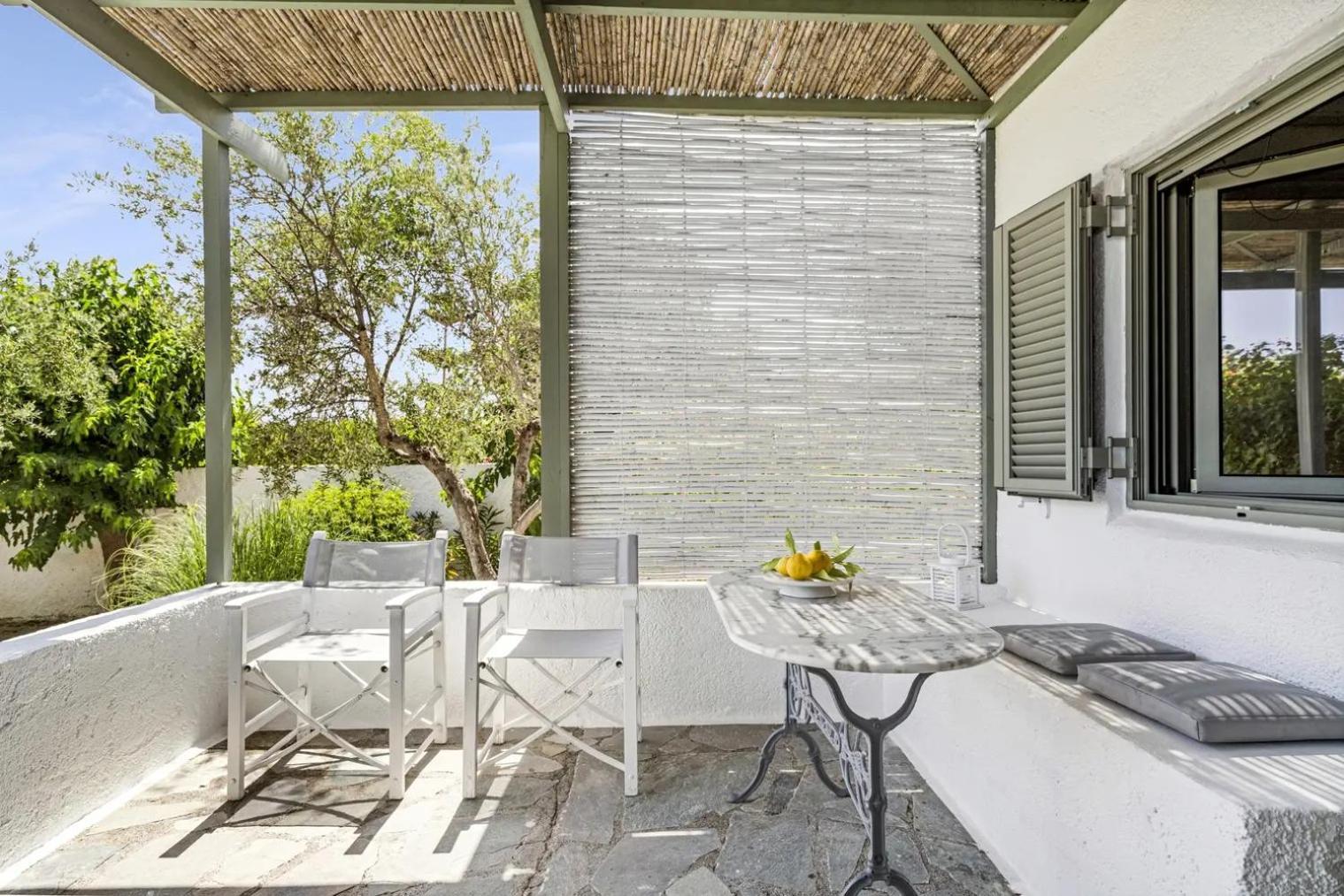 Niriides Resort Gytheio Exteriör bild