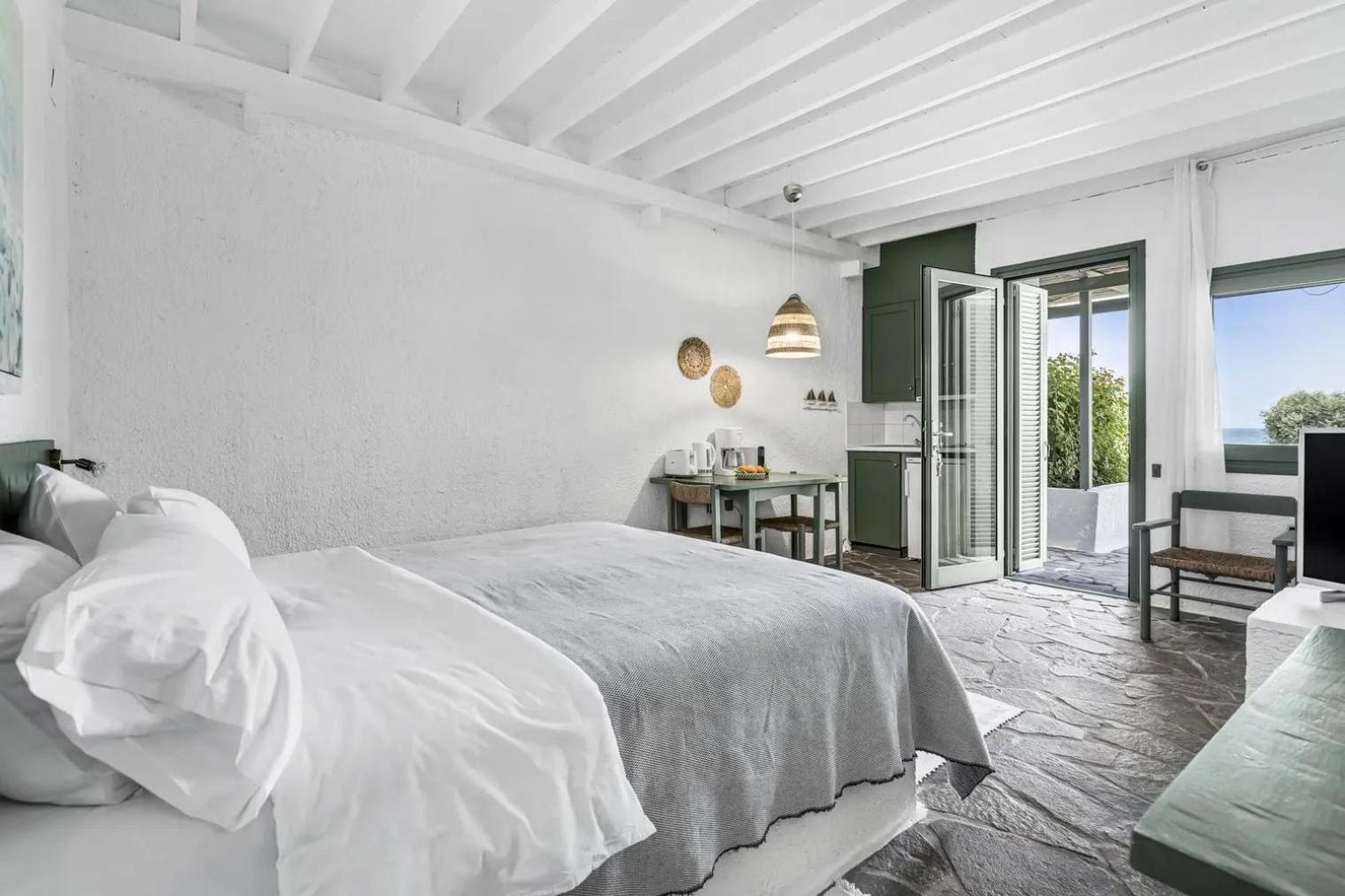 Niriides Resort Gytheio Exteriör bild