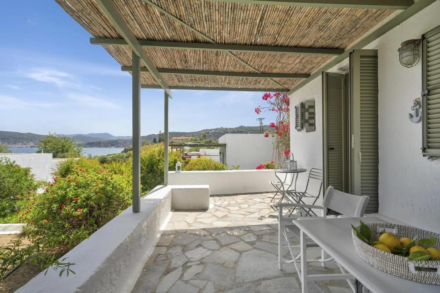 Niriides Resort Gytheio Exteriör bild
