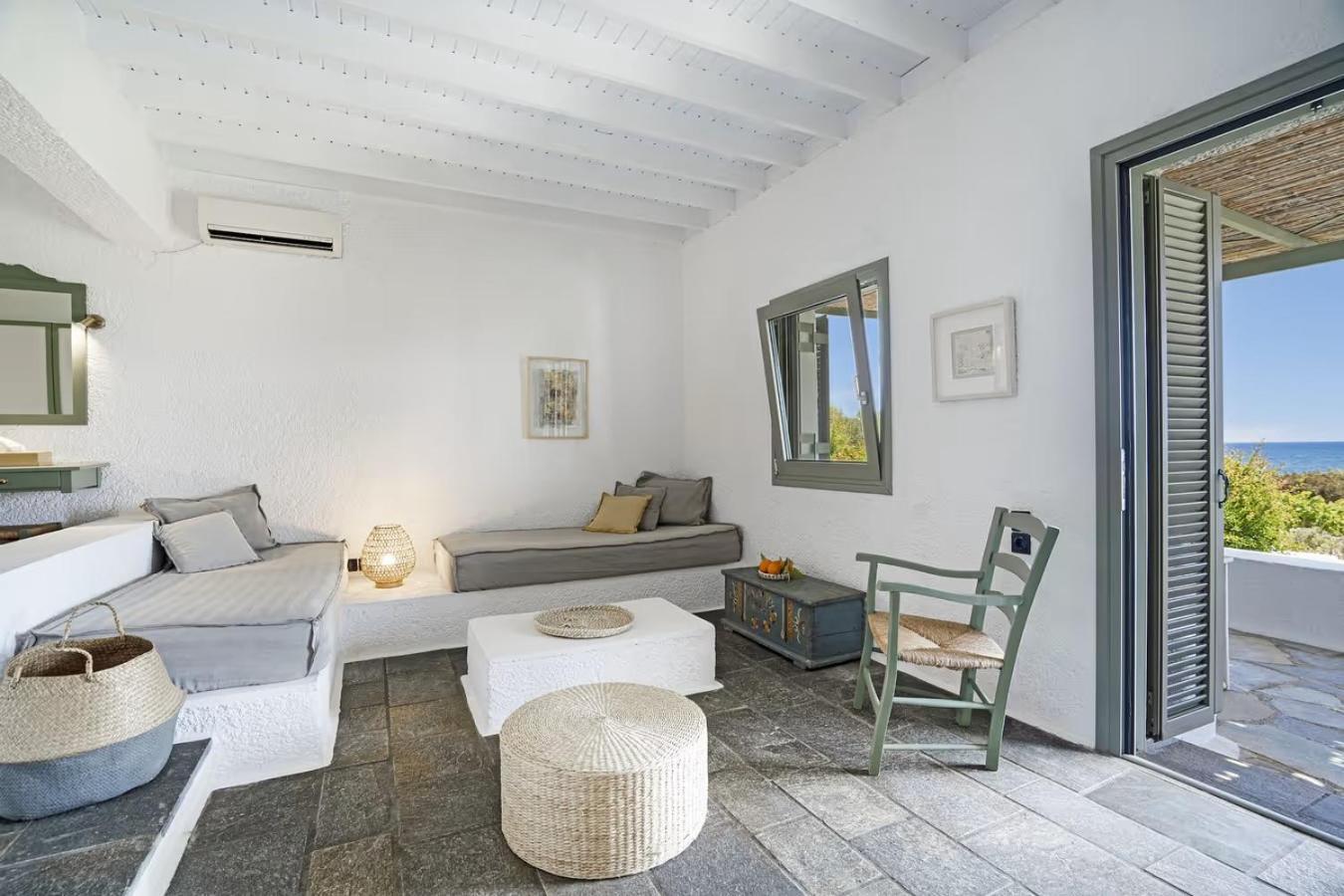 Niriides Resort Gytheio Exteriör bild